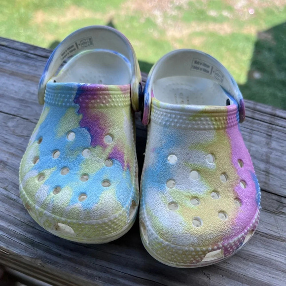 CROCS Other - Crocs Child 6 Tye Die